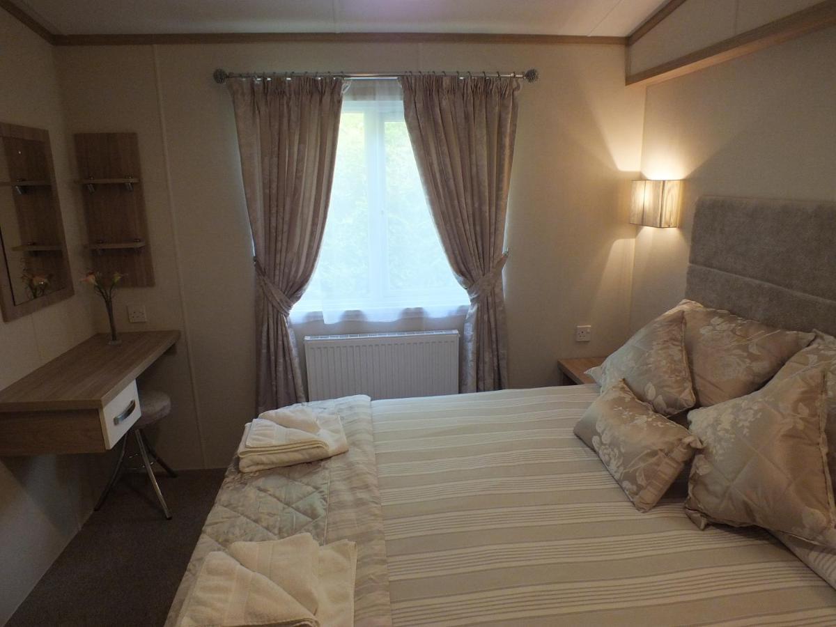 Willow Lodge สวาเนจ ภายนอก รูปภาพ